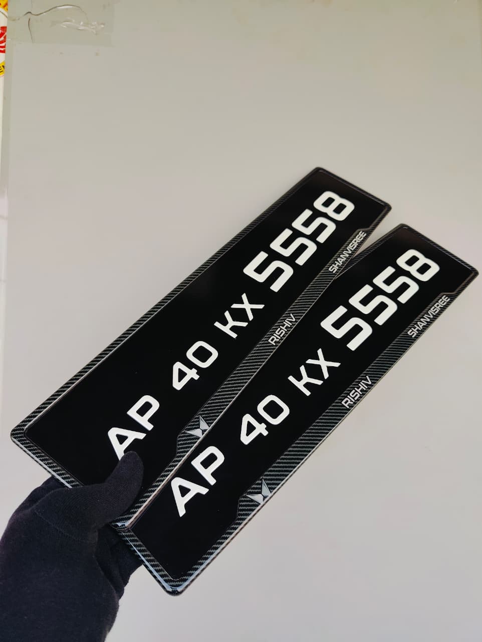 Black plate board style